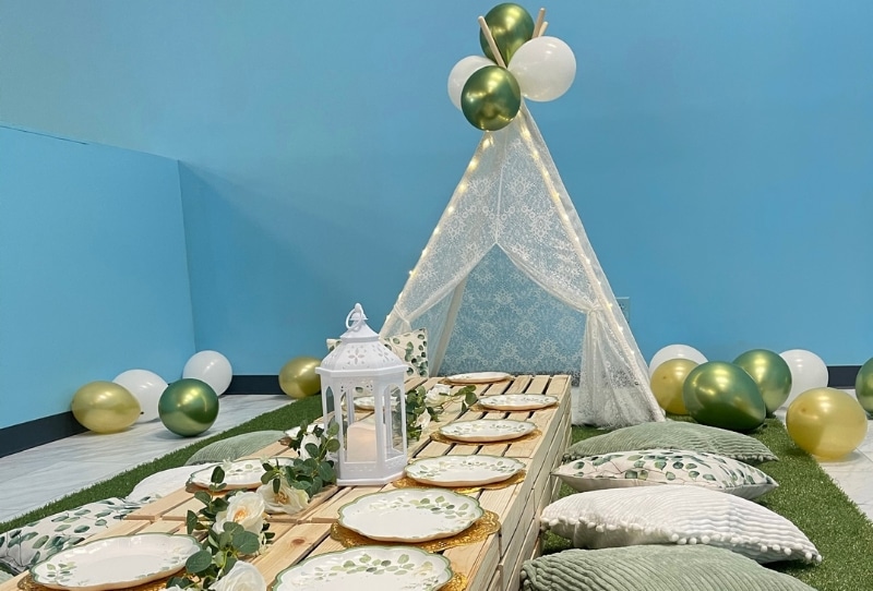 Transform your Kidz Kastle in-house party with our charming picnic table add-on, boasting a delightful green and white theme. Elevate the ambiance and create unforgettable memories with this stylish and versatile addition. Book now to enhance your party experience!