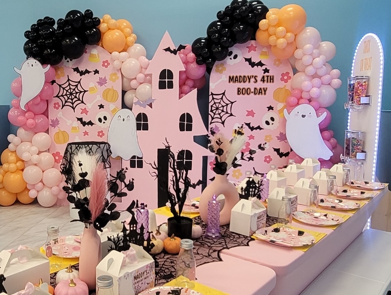Halloween-themed Boo-Day kids party setup at Kidz Kastle, Rhode Island’s best children’s party venue.